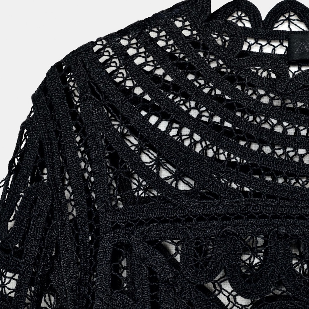 Zara limited edition Black Crochet Lace Blouse - Picture 5 of 7